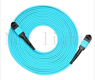 青い色MPO - MPO繊維ケーブルの光ファイバーのパッチ・コード ポリ塩化ビニール/LSZH多モード