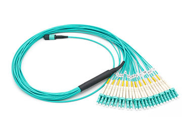 24の繊維MPO MTPはパッチ・コードMTP-24 OM3の多重モードのブレイクアウト ケーブルに送風します